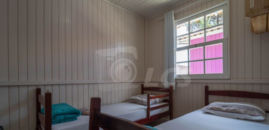 A0175 CHALET EN MEIA PRAIA, ITAPEMA – ALQUILER POR TEMPORADA