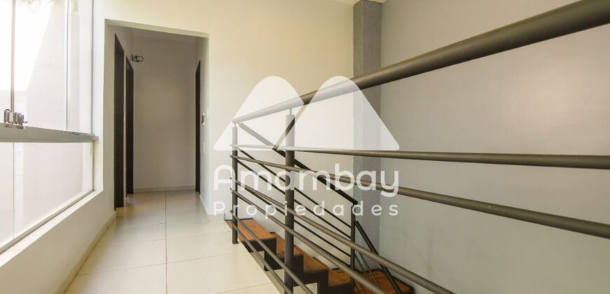 0054 DUPLEX EN LAMBARE, BARRIO PARQUES DEL YACHT