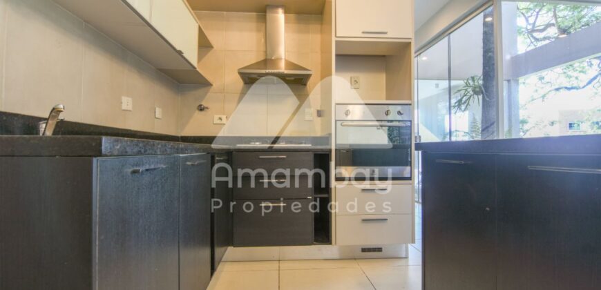 0054 DUPLEX EN LAMBARE, BARRIO PARQUES DEL YACHT