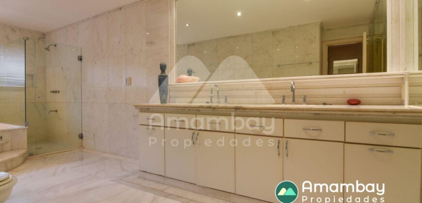 0127 RESIDENCIA EN LAMBARÉ, ZONA YACHT Y GOLF CLUB