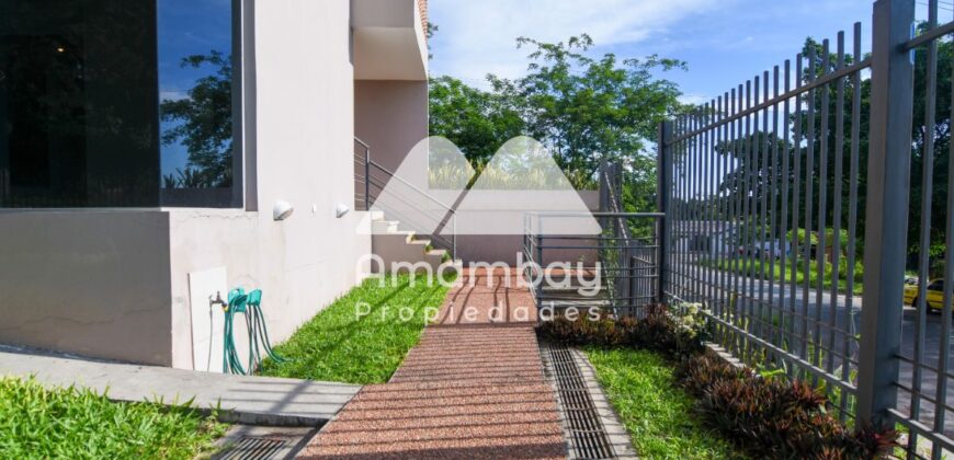 0054 DUPLEX EN LAMBARE, BARRIO PARQUES DEL YACHT