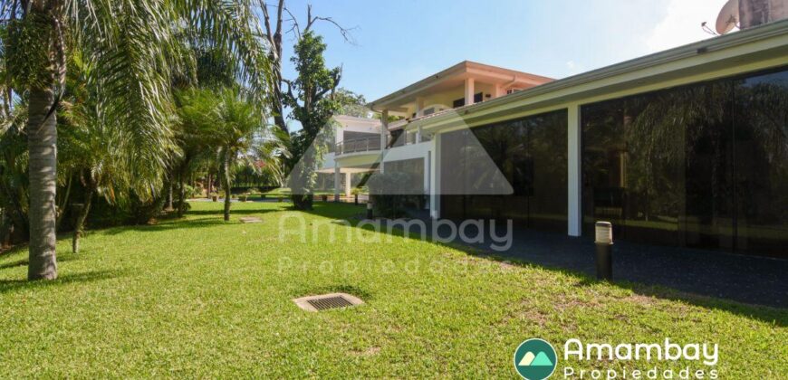 0127 RESIDENCIA EN LAMBARÉ, ZONA YACHT Y GOLF CLUB