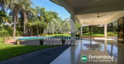 0127 RESIDENCIA EN LAMBARÉ, ZONA YACHT Y GOLF CLUB