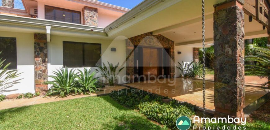 0127 RESIDENCIA EN LAMBARÉ, ZONA YACHT Y GOLF CLUB