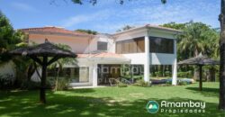 0127 RESIDENCIA EN LAMBARÉ, ZONA YACHT Y GOLF CLUB