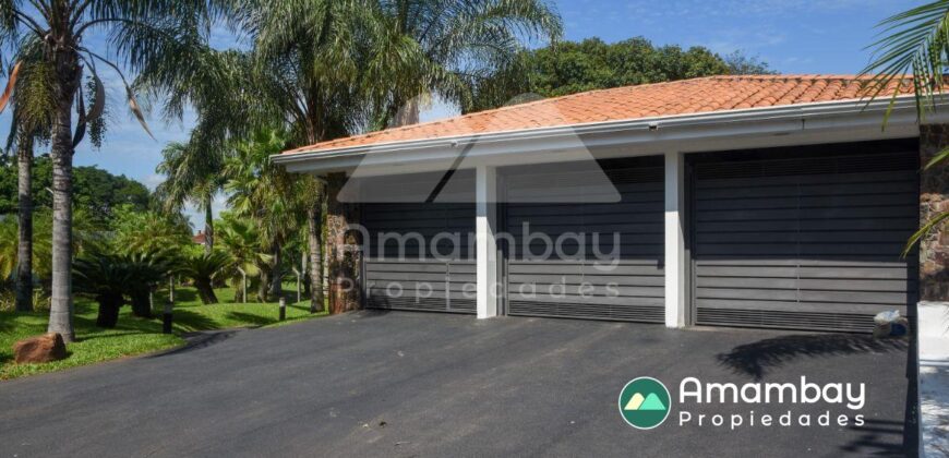 0127 RESIDENCIA EN LAMBARÉ, ZONA YACHT Y GOLF CLUB