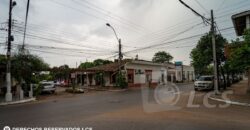 0239 CASA EN EL CENTRO DE LUQUE, A MEDIA CUADRA DE SANTUARIO VIRGEN DEL ROSARIO