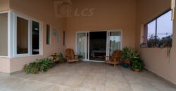 A0206 ALQUILO RESIDENCIA EN LAMBARÉ, ZONA YACHT Y GOLF CLUB