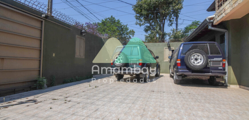 A0076 ALQUILO CASA PARA VIVIENDA U OFICINA, BARRIO GENERAL DÍAZ