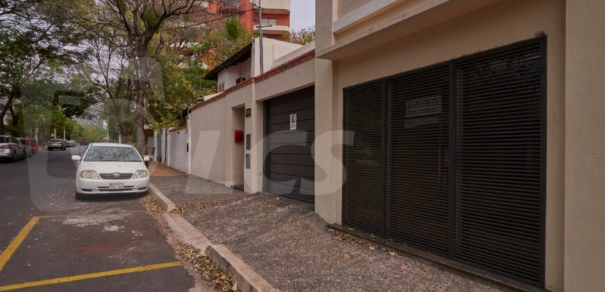 A0023 ALQUILO CASA EN BARRIO LAS MERCEDES, ZONA COLEGIO INTERNACIONAL