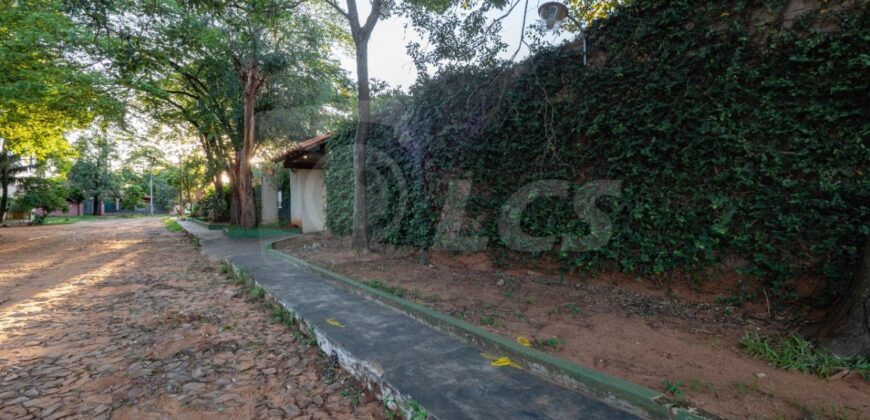 0329 RESIDENCIA EN FERNANDO DE LA MORA, BARRIO VILLA OFELIA