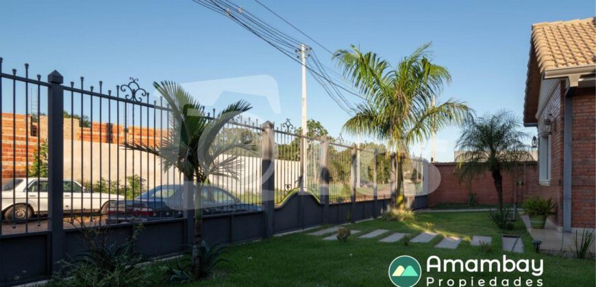 0363 RESIDENCIA EN LAMBARÉ, BARRIO PARQUES DEL YACHT