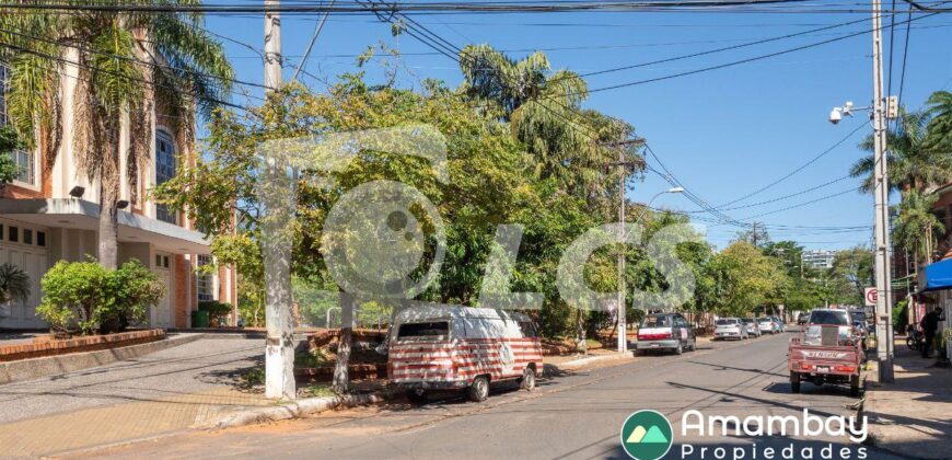 0366 CASA EN BARRIO LAS MERCEDES, ZONA AVDA. GRAL. SANTOS