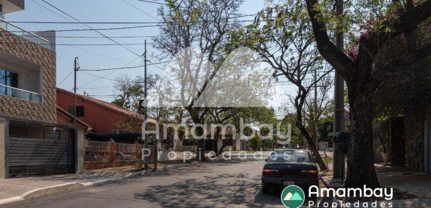 0391 CASA EN BARRIO SAJONIA, ZONA PARROQUIA VIRGEN DE FÁTIMA