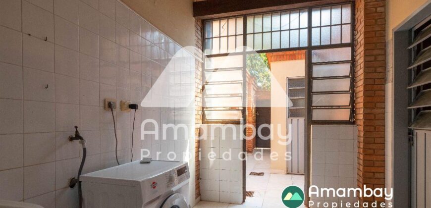 0392 RESIDENCIA EN BARRIO CARMELITAS, ZONA AVDA. SAN MARTÍN