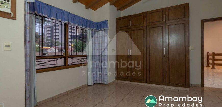 0414 RESIDENCIA EN BARRIO LAS MERCEDES, ZONA AVDA. ESPAÑA