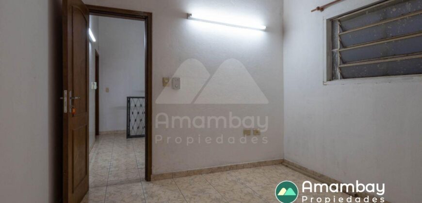 0414 RESIDENCIA EN BARRIO LAS MERCEDES, ZONA AVDA. ESPAÑA