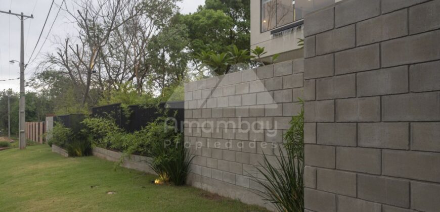 0496 RESIDENCIA A ESTRENAR EN SAN BERNARDINO, ZONA AVDA. GUILLERMO NAUMANN 