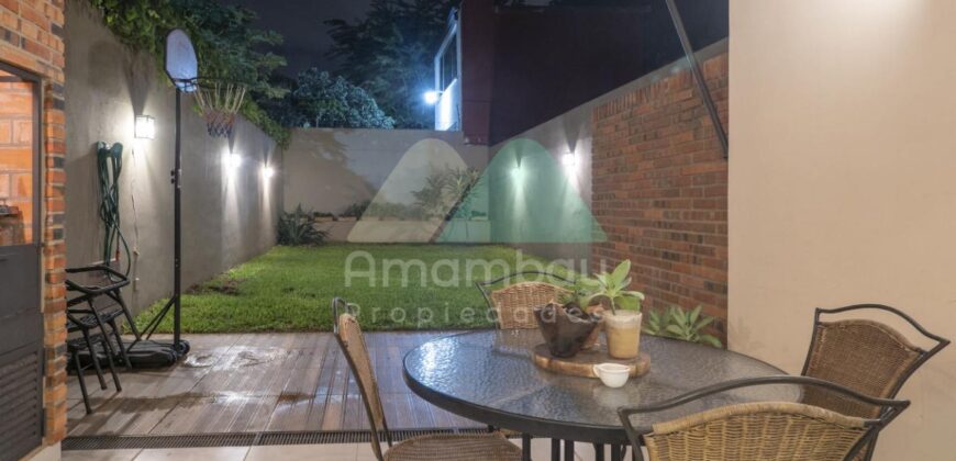 0525 DUPLEX EN LAMBARÉ, ZONA YACHT Y GOLF CLUB