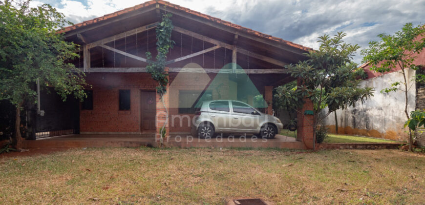 0789 CASA EN LAMBARÉ, ZONA AVDA. SAN ISIDRO