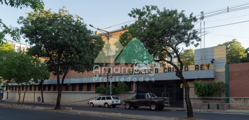 0563 CASA EN BARRIO LA ENCARNACIÓN, ZONA COLEGIO CRISTO REY